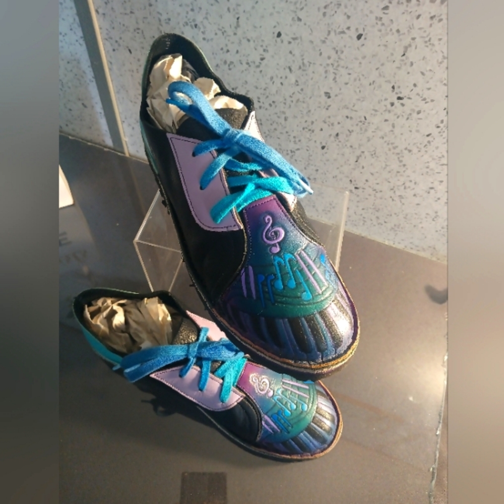 Those shoes lo tops custom made unisex